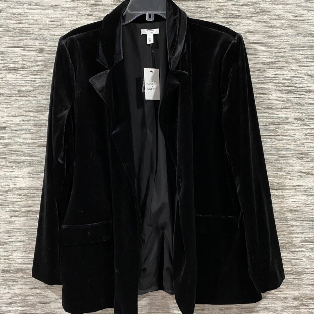Cara Santana x Nine West for Kohl’s black velvet blazer, NWT, size 2X.